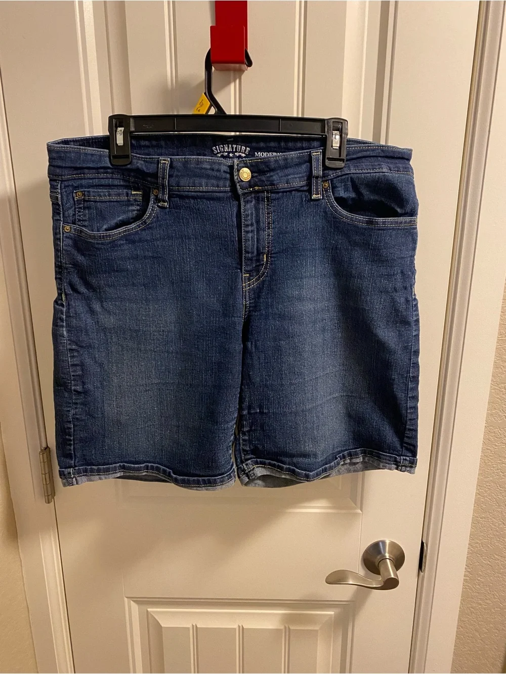 Levis Signature 16 Jeans Shorts Modern Bermuda Stretch Blue Denim